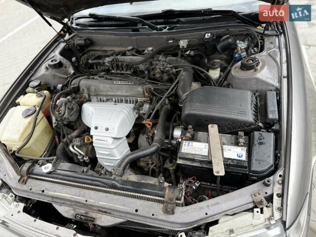 Сірий Тойота Камрі, об'ємом двигуна 2.2 л та пробігом 392 тис. км за 3950 $, фото 5 на Automoto.ua