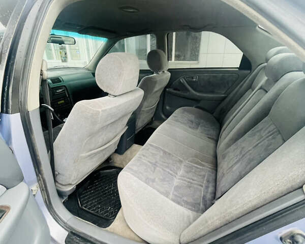 Сірий Тойота Камрі, об'ємом двигуна 2.2 л та пробігом 420 тис. км за 2800 $, фото 6 на Automoto.ua