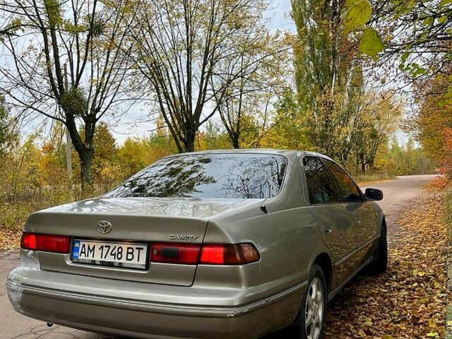 Сірий Тойота Камрі, об'ємом двигуна 3 л та пробігом 0 тис. км за 2499 $, фото 1 на Automoto.ua