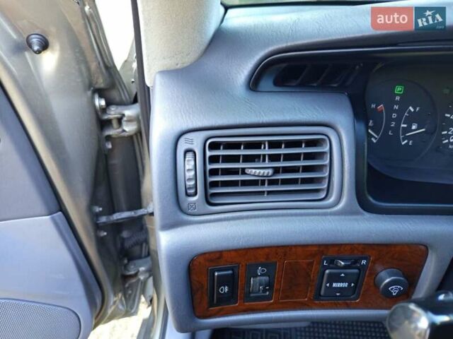 Серый Тойота Камри, объемом двигателя 2.2 л и пробегом 348 тыс. км за 4800 $, фото 16 на Automoto.ua