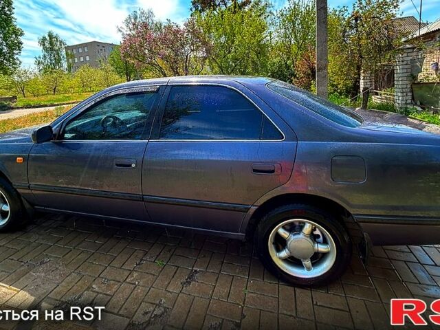 Серый Тойота Камри, объемом двигателя 2.2 л и пробегом 196 тыс. км за 4400 $, фото 12 на Automoto.ua