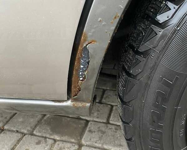 Сірий Тойота Камрі, об'ємом двигуна 2.2 л та пробігом 300 тис. км за 3000 $, фото 4 на Automoto.ua