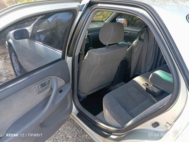 Сірий Тойота Камрі, об'ємом двигуна 2.2 л та пробігом 385 тис. км за 3900 $, фото 7 на Automoto.ua