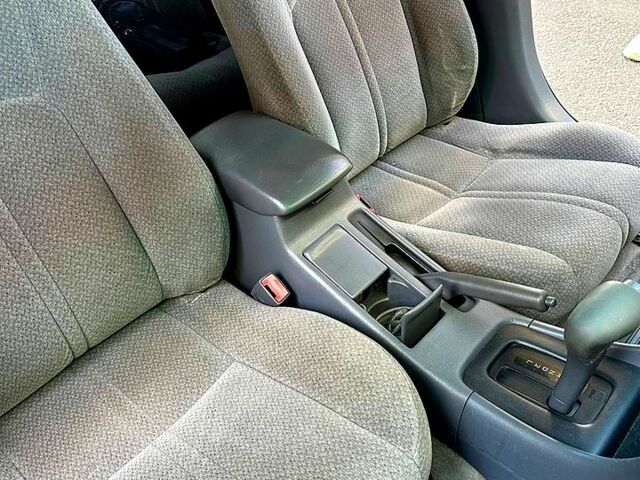 Серый Тойота Камри, объемом двигателя 2.2 л и пробегом 288 тыс. км за 3200 $, фото 3 на Automoto.ua