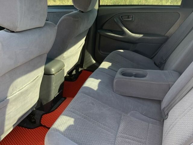 Сірий Тойота Камрі, об'ємом двигуна 2.2 л та пробігом 392 тис. км за 3100 $, фото 5 на Automoto.ua