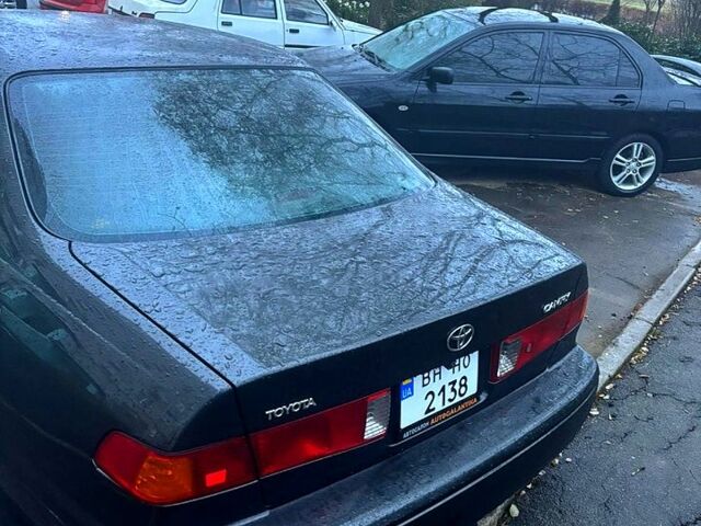 Сірий Тойота Камрі, об'ємом двигуна 2.2 л та пробігом 263 тис. км за 3300 $, фото 4 на Automoto.ua