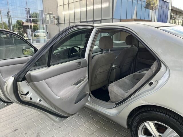 Сірий Тойота Камрі, об'ємом двигуна 3 л та пробігом 418 тис. км за 5800 $, фото 15 на Automoto.ua