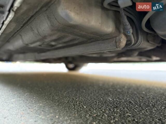 Сірий Тойота Камрі, об'ємом двигуна 3 л та пробігом 215 тис. км за 6800 $, фото 55 на Automoto.ua