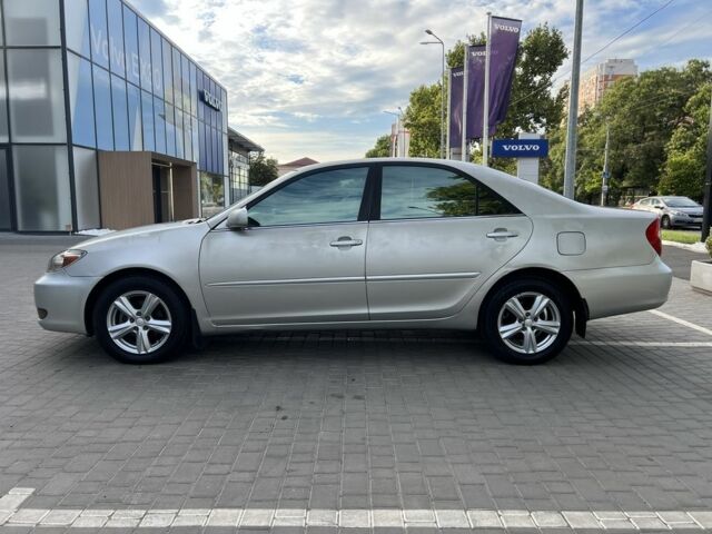 Сірий Тойота Камрі, об'ємом двигуна 3 л та пробігом 418 тис. км за 5800 $, фото 1 на Automoto.ua