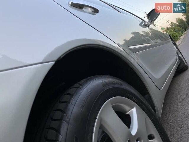 Сірий Тойота Камрі, об'ємом двигуна 3 л та пробігом 215 тис. км за 6800 $, фото 52 на Automoto.ua