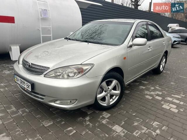 Сірий Тойота Камрі, об'ємом двигуна 2.4 л та пробігом 216 тис. км за 5999 $, фото 16 на Automoto.ua