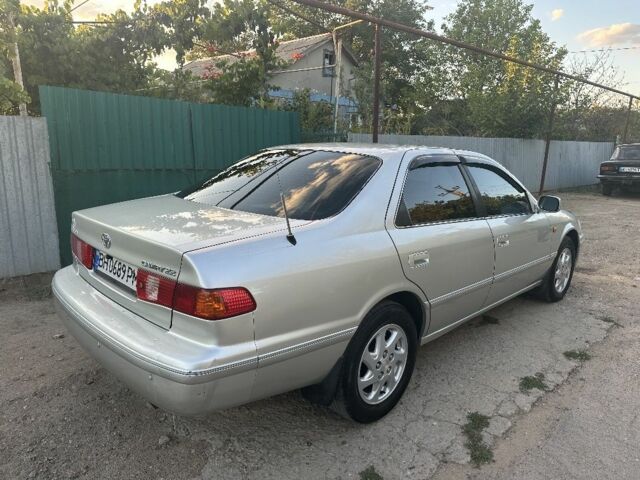 Сірий Тойота Камрі, об'ємом двигуна 2.2 л та пробігом 435 тис. км за 4300 $, фото 2 на Automoto.ua