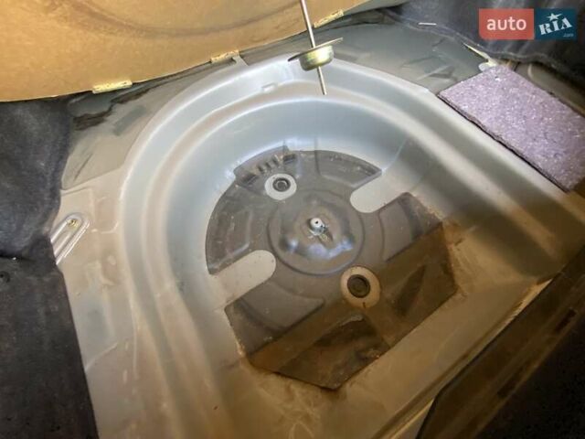 Сірий Тойота Камрі, об'ємом двигуна 3 л та пробігом 215 тис. км за 6800 $, фото 59 на Automoto.ua