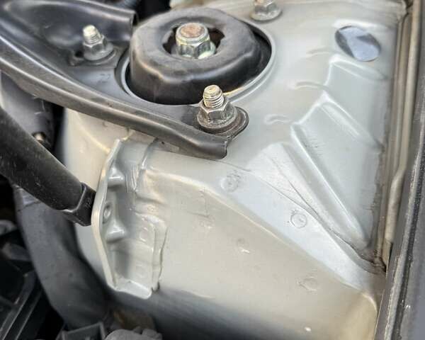 Сірий Тойота Камрі, об'ємом двигуна 3 л та пробігом 215 тис. км за 6800 $, фото 36 на Automoto.ua