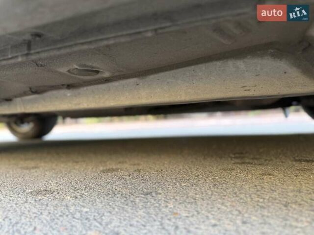 Сірий Тойота Камрі, об'ємом двигуна 3 л та пробігом 215 тис. км за 6800 $, фото 57 на Automoto.ua