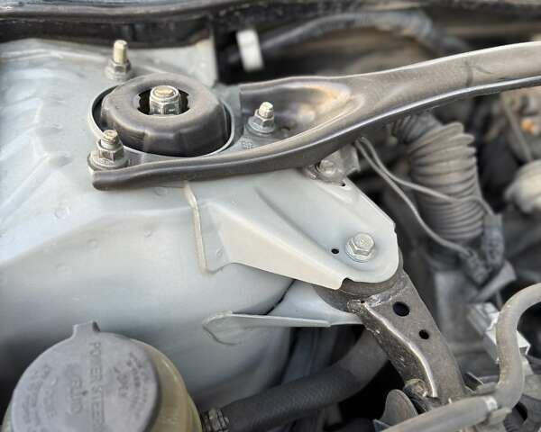 Сірий Тойота Камрі, об'ємом двигуна 3 л та пробігом 215 тис. км за 6800 $, фото 38 на Automoto.ua