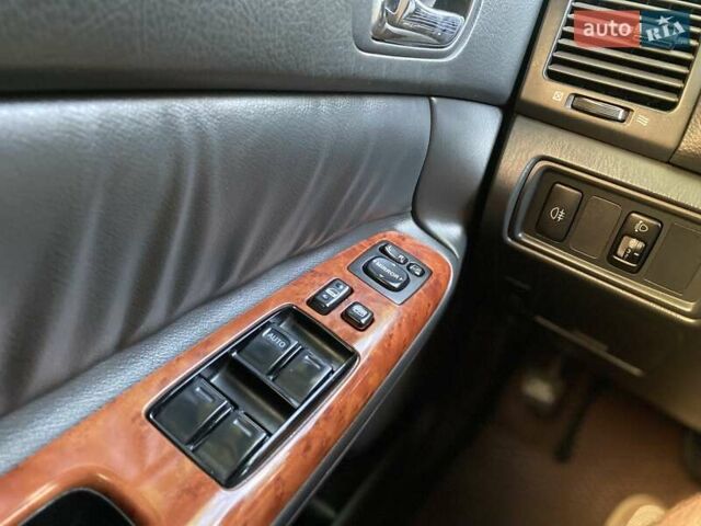 Сірий Тойота Камрі, об'ємом двигуна 3 л та пробігом 215 тис. км за 6800 $, фото 29 на Automoto.ua
