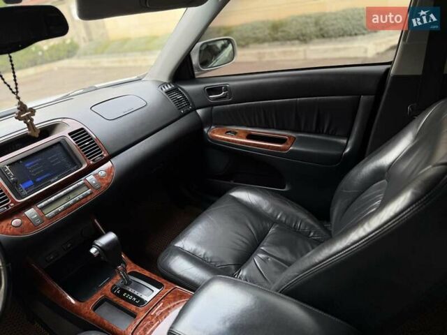 Сірий Тойота Камрі, об'ємом двигуна 3 л та пробігом 215 тис. км за 6800 $, фото 22 на Automoto.ua