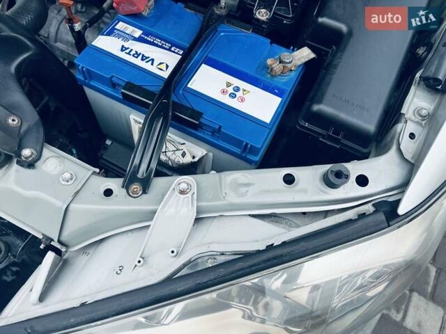 Сірий Тойота Камрі, об'ємом двигуна 2.4 л та пробігом 216 тис. км за 5999 $, фото 50 на Automoto.ua