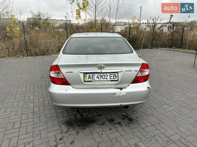 Серый Тойота Камри, объемом двигателя 3 л и пробегом 205 тыс. км за 4500 $, фото 9 на Automoto.ua