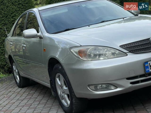 Серый Тойота Камри, объемом двигателя 3 л и пробегом 240 тыс. км за 6250 $, фото 8 на Automoto.ua