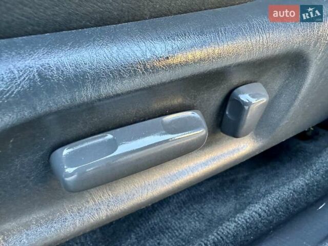 Серый Тойота Камри, объемом двигателя 2.4 л и пробегом 257 тыс. км за 5400 $, фото 40 на Automoto.ua