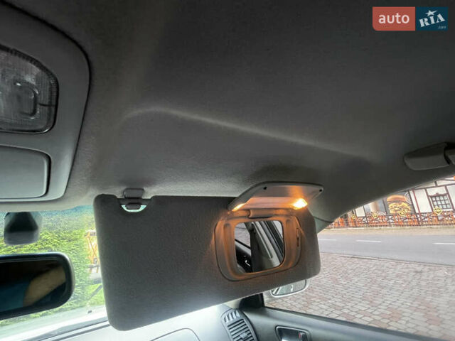 Серый Тойота Камри, объемом двигателя 3 л и пробегом 240 тыс. км за 6250 $, фото 36 на Automoto.ua