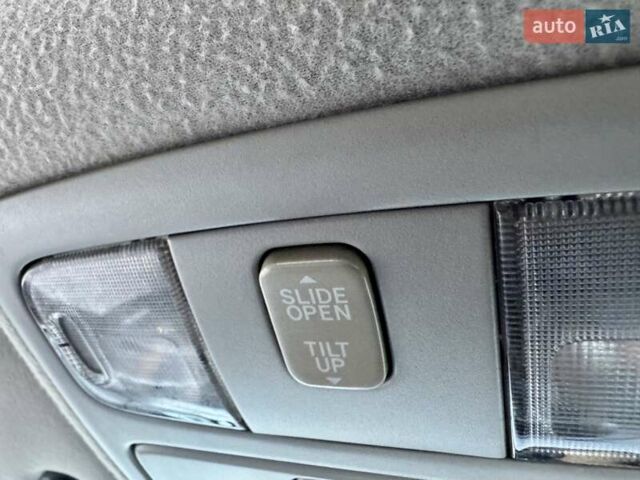 Серый Тойота Камри, объемом двигателя 2.4 л и пробегом 257 тыс. км за 5400 $, фото 22 на Automoto.ua