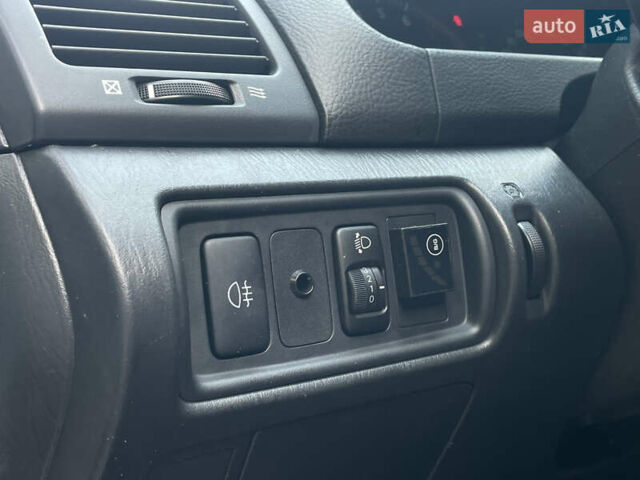 Серый Тойота Камри, объемом двигателя 3 л и пробегом 240 тыс. км за 6250 $, фото 33 на Automoto.ua