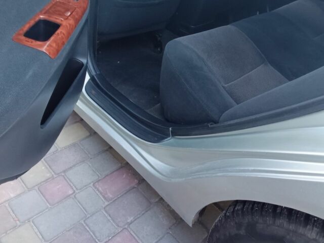 Серый Тойота Камри, объемом двигателя 2.4 л и пробегом 500 тыс. км за 3700 $, фото 5 на Automoto.ua