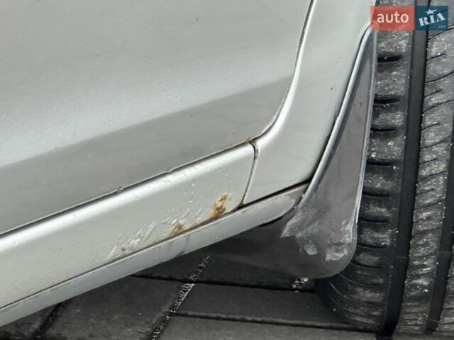 Сірий Тойота Камрі, об'ємом двигуна 3 л та пробігом 205 тис. км за 4500 $, фото 4 на Automoto.ua