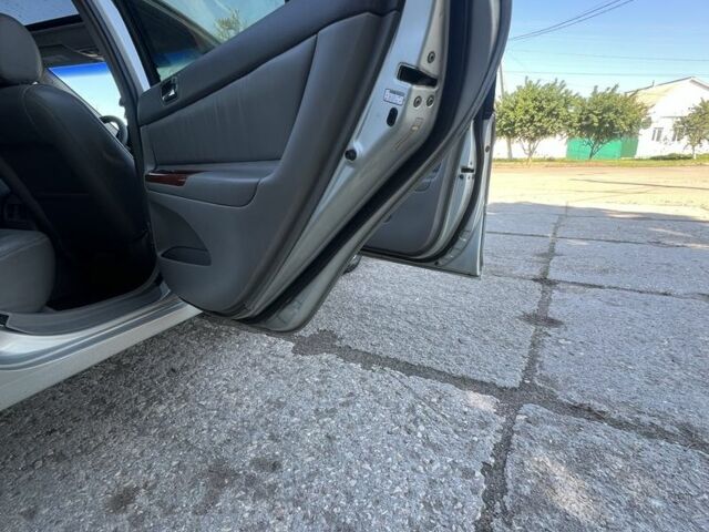 Серый Тойота Камри, объемом двигателя 3 л и пробегом 322 тыс. км за 4500 $, фото 11 на Automoto.ua