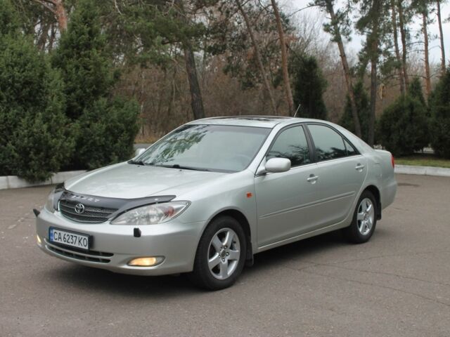 Серый Тойота Камри, объемом двигателя 2.4 л и пробегом 375 тыс. км за 5550 $, фото 9 на Automoto.ua