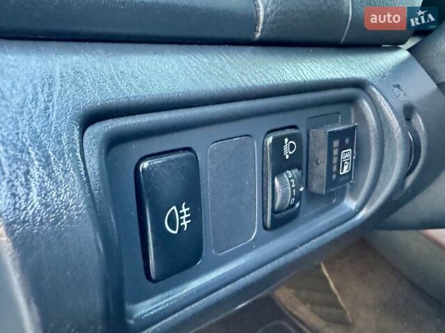 Серый Тойота Камри, объемом двигателя 2.4 л и пробегом 257 тыс. км за 5400 $, фото 45 на Automoto.ua