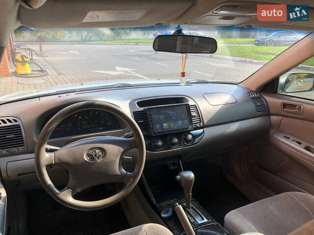 Сірий Тойота Камрі, об'ємом двигуна 2.36 л та пробігом 265 тис. км за 4800 $, фото 7 на Automoto.ua