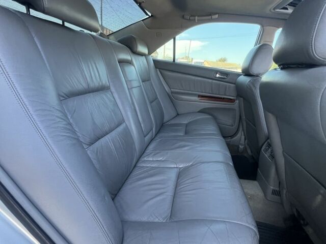 Серый Тойота Камри, объемом двигателя 3 л и пробегом 322 тыс. км за 4500 $, фото 17 на Automoto.ua