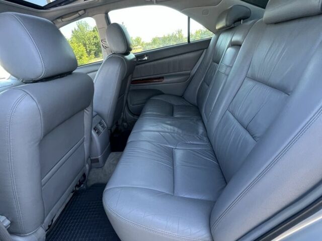 Серый Тойота Камри, объемом двигателя 3 л и пробегом 322 тыс. км за 4500 $, фото 16 на Automoto.ua