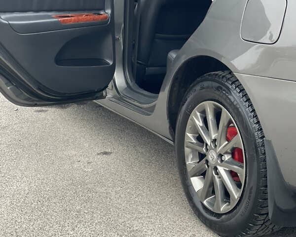 Сірий Тойота Камрі, об'ємом двигуна 3 л та пробігом 384 тис. км за 5500 $, фото 35 на Automoto.ua