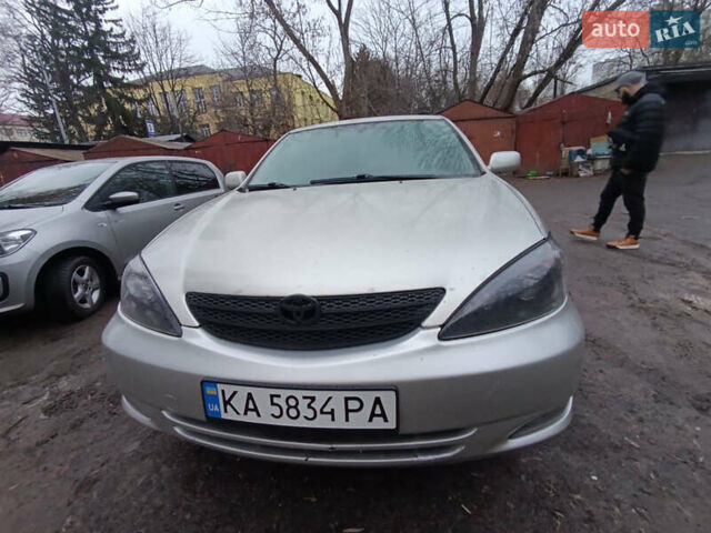 Сірий Тойота Камрі, об'ємом двигуна 3 л та пробігом 400 тис. км за 4400 $, фото 3 на Automoto.ua