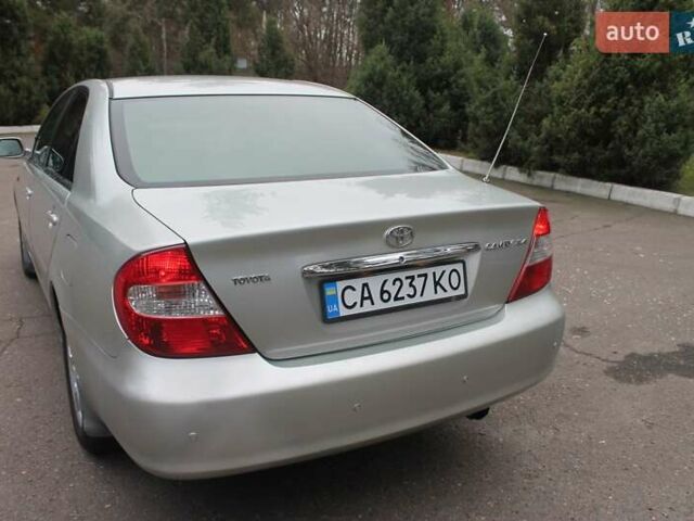 Серый Тойота Камри, объемом двигателя 2.4 л и пробегом 375 тыс. км за 5500 $, фото 5 на Automoto.ua