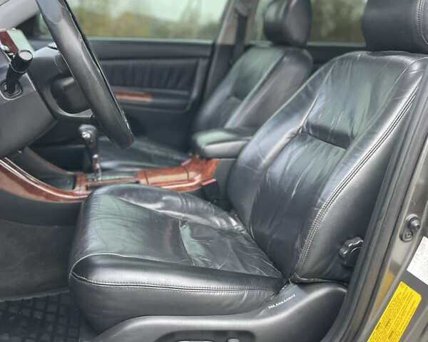 Сірий Тойота Камрі, об'ємом двигуна 3 л та пробігом 384 тис. км за 5500 $, фото 42 на Automoto.ua