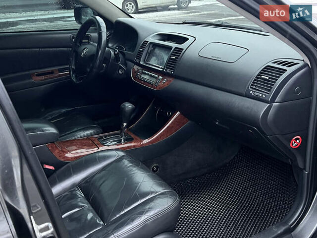 Сірий Тойота Камрі, об'ємом двигуна 3 л та пробігом 290 тис. км за 3700 $, фото 16 на Automoto.ua