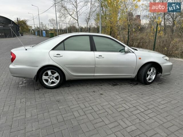 Сірий Тойота Камрі, об'ємом двигуна 3 л та пробігом 205 тис. км за 4500 $, фото 6 на Automoto.ua