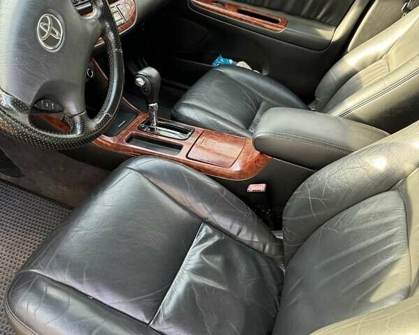 Серый Тойота Камри, объемом двигателя 3 л и пробегом 383 тыс. км за 5900 $, фото 13 на Automoto.ua