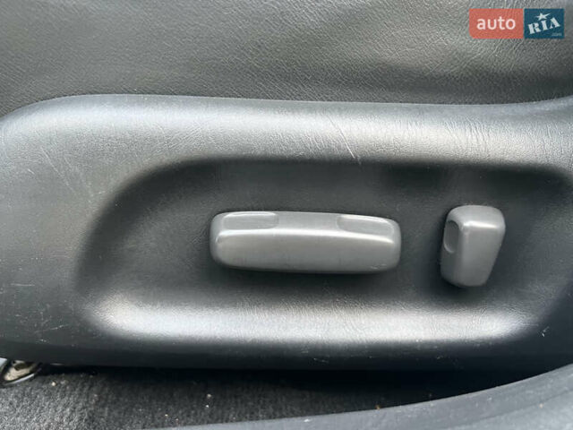 Сірий Тойота Камрі, об'ємом двигуна 3 л та пробігом 221 тис. км за 6300 $, фото 22 на Automoto.ua
