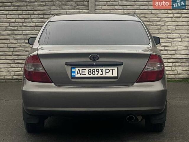 Серый Тойота Камри, объемом двигателя 2.4 л и пробегом 270 тыс. км за 5600 $, фото 7 на Automoto.ua