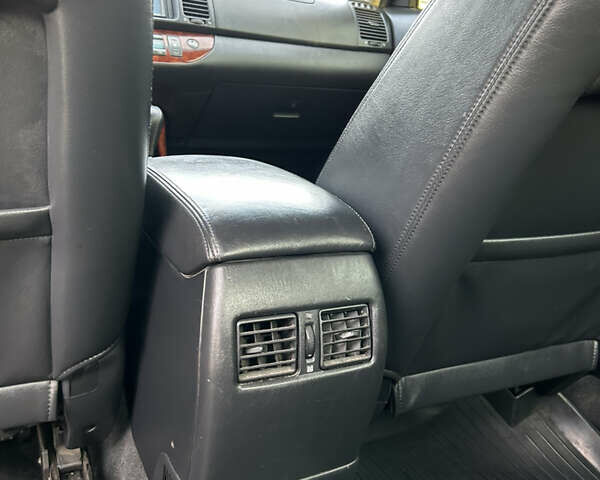 Серый Тойота Камри, объемом двигателя 3 л и пробегом 255 тыс. км за 6800 $, фото 11 на Automoto.ua