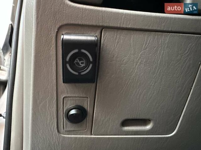 Серый Тойота Камри, объемом двигателя 2.36 л и пробегом 300 тыс. км за 5200 $, фото 20 на Automoto.ua