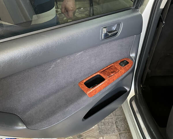 Серый Тойота Камри, объемом двигателя 2.4 л и пробегом 400 тыс. км за 5300 $, фото 9 на Automoto.ua