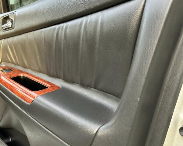 Серый Тойота Камри, объемом двигателя 3 л и пробегом 255 тыс. км за 6800 $, фото 20 на Automoto.ua